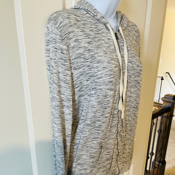 Express One Eleven zip-up hoodie - Picture 3 of 4